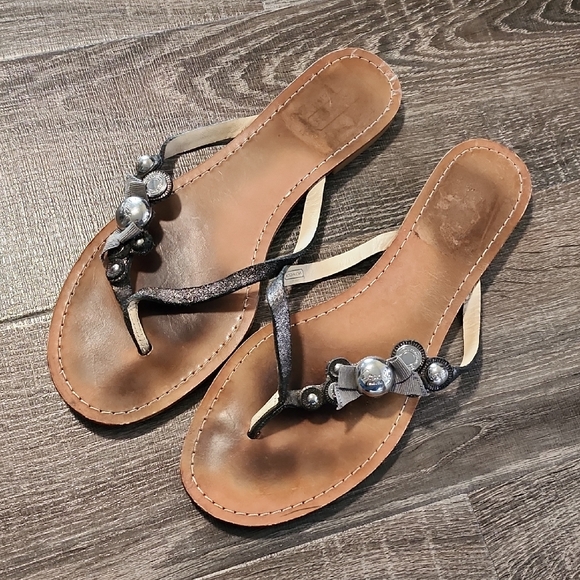🎉 Coach "Oceanna" Leather Flip Flops 🎉 - Picture 1 of 6